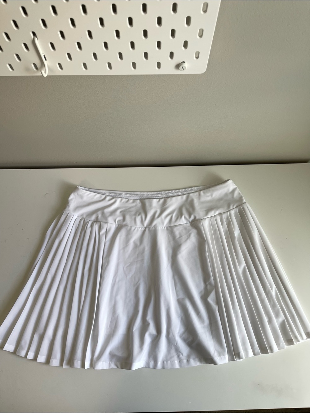 CALIA by Carrie Underwood White Pleated Skater Skirt